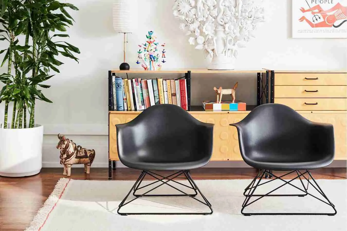 Vintage eames shell online chair